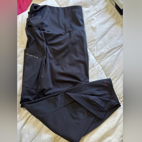Ruched Waist Leggings - 3XP - 3X - Black - MIND BODY LOVE - Picture 2 of 8